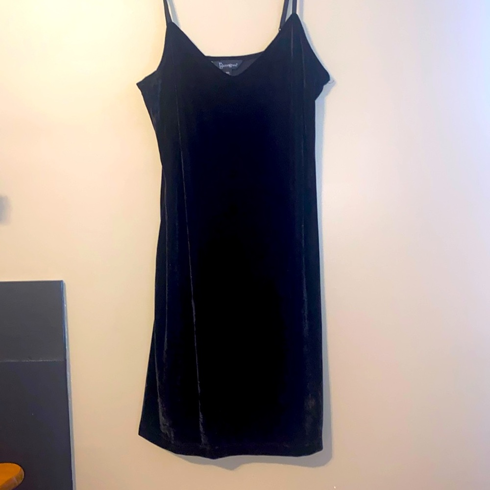 💜 NWOT Women’s Pajamagram Black Nightie Size Medium